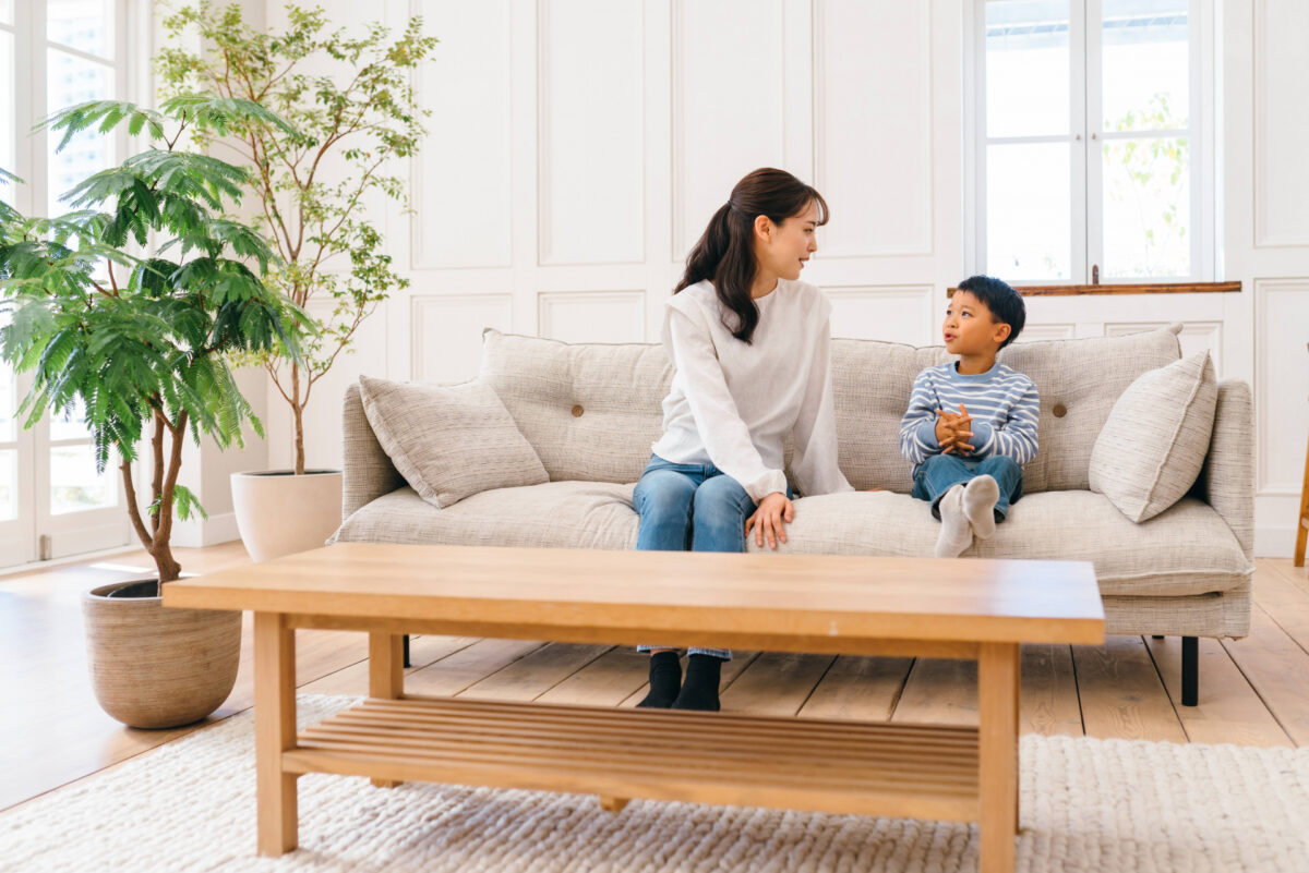 子どもに発達障害であることを伝えるタイミング｜保護者の声と理解のための知識を整理