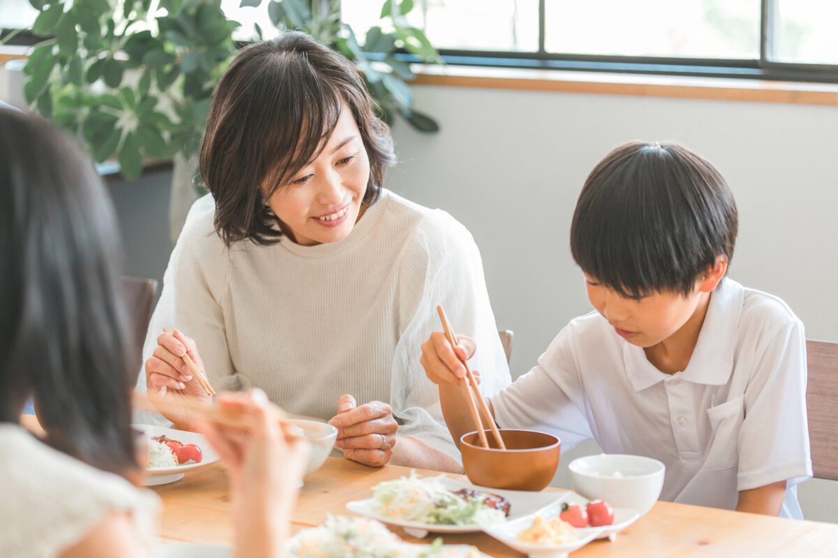 偏食が強い子への支援｜感覚過敏と安心の積み重ねで“食べられる幅”を広げる方法