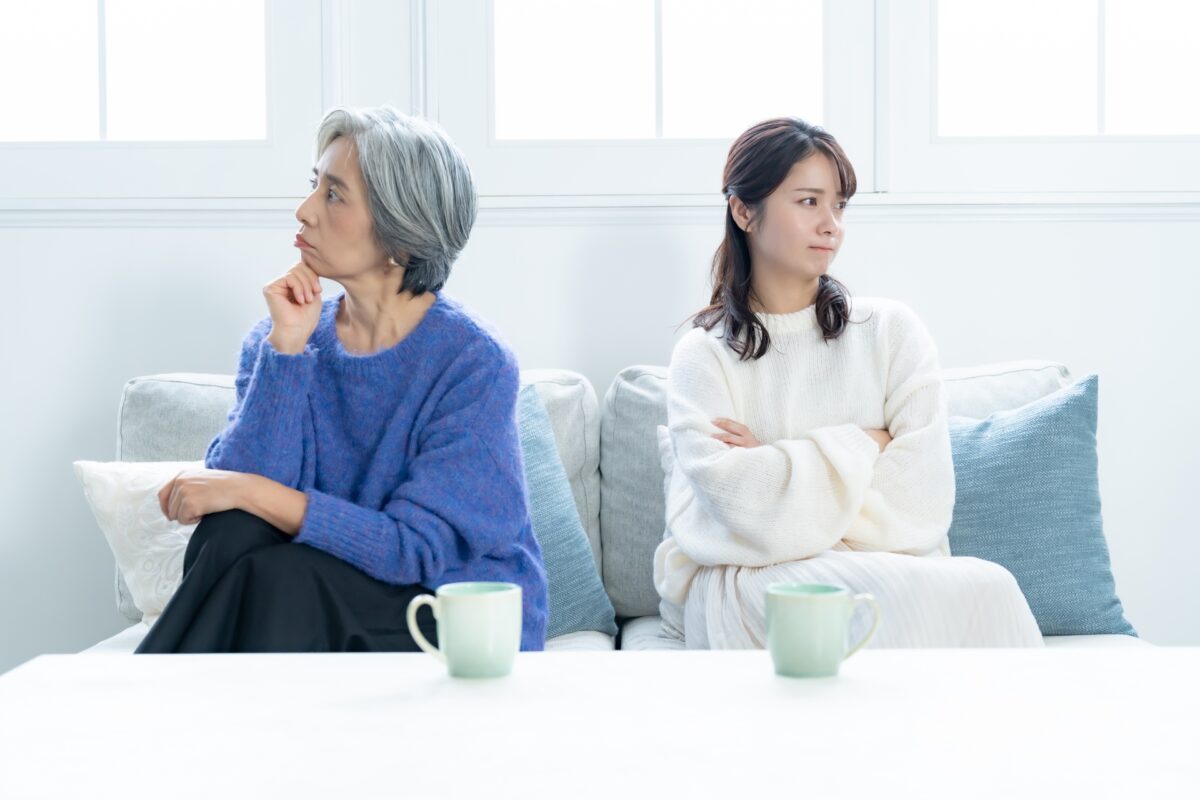 周囲に理解されない保護者の苦しさ｜祖父母・学校・夫婦間で起きやすい“支援のズレ”とは