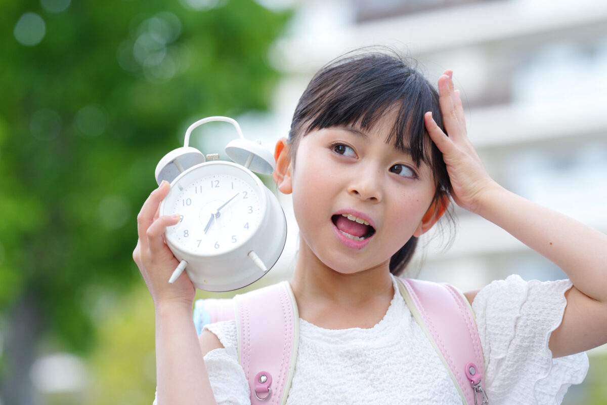 こだわりが強く時間を守れない子への支援｜時計の使い方・声かけ・環境調整を専門家が解説