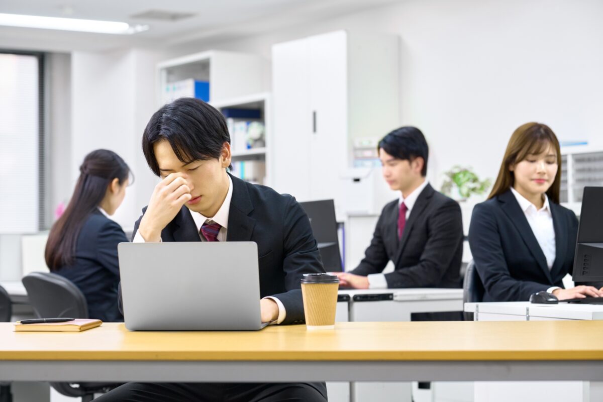 職場で起こるカサンドラ症候群｜同僚・上司・部下との関係で生じるストレスを整理